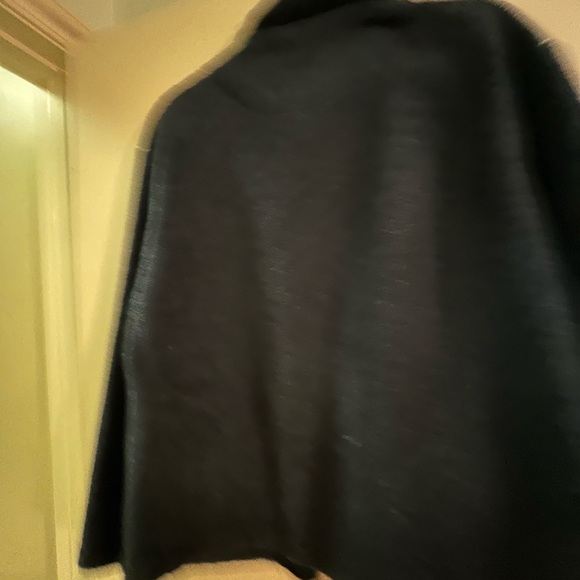 Ladies blue fuzzy jacket - Picture 3 of 4